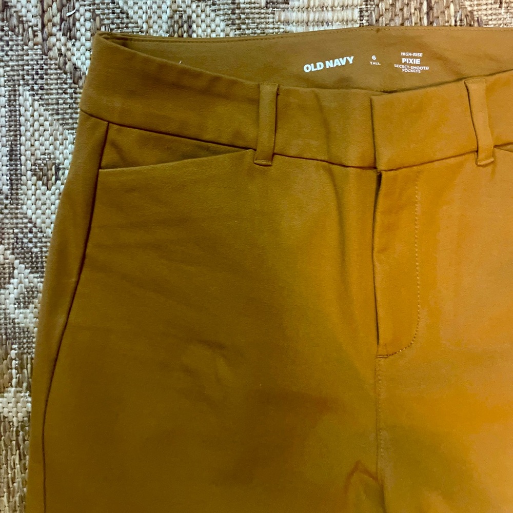 Old Navy Pixie High-Rise Skinny Pants - Mustard